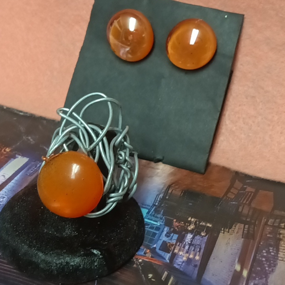 Jewelry - Picture 4 of 5